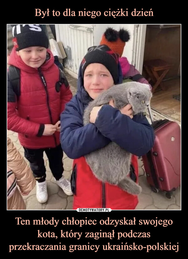 Ten młody chłopiec odzyskał swojego kota, który zaginął podczas przekraczania granicy ukraińsko-polskiej –  