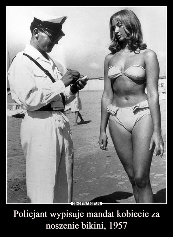 Policjant wypisuje mandat kobiecie za noszenie bikini, 1957